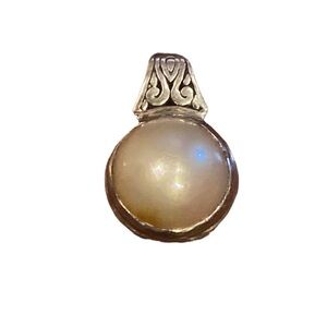 Annika Witt sterling silver and pearl pendant. Made in Bali
